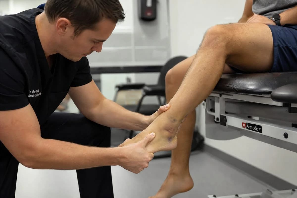 腳踝韌帶扭傷(Ankle Sprain)怎麼辦?多久會好?復健科醫師帶你了解症狀與治療